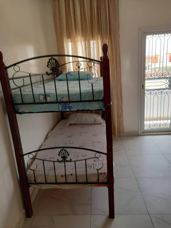 Villa Diambars Sali Tapé 外观 照片